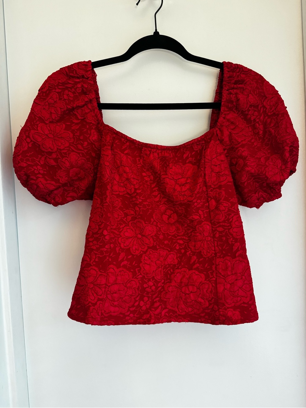 Umgee Red Puff-Sleeve Floral Jacquard Square-Neck Top